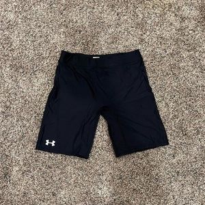 Under Armour Biker Shorts - L